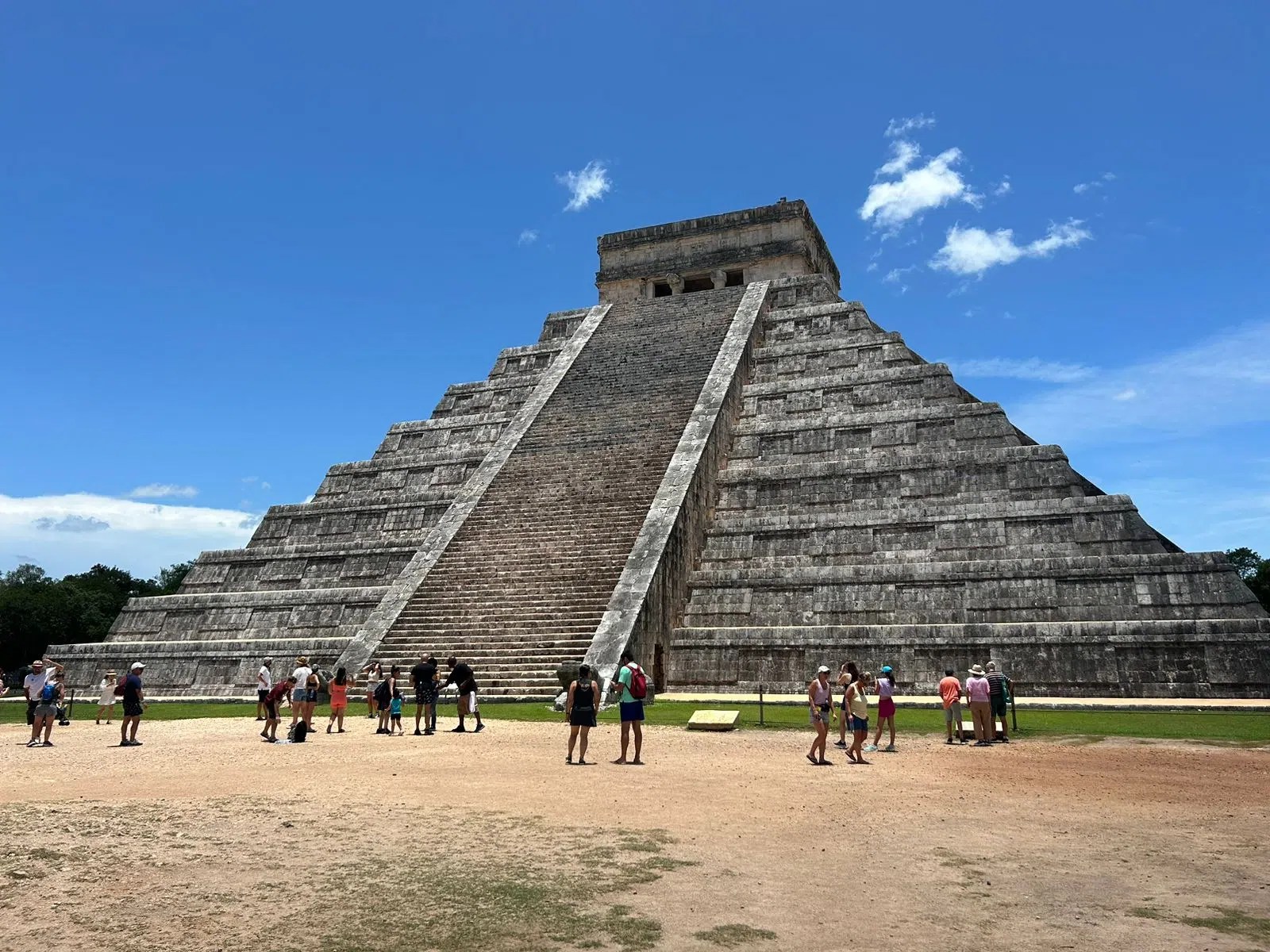 Descubre las Antiguas Maravillas de Chichén Itzá Tour